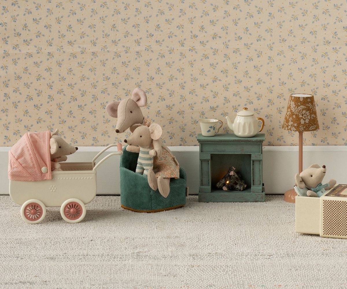 Maileg Miniatur Kamin Maus Blau – Bild 3