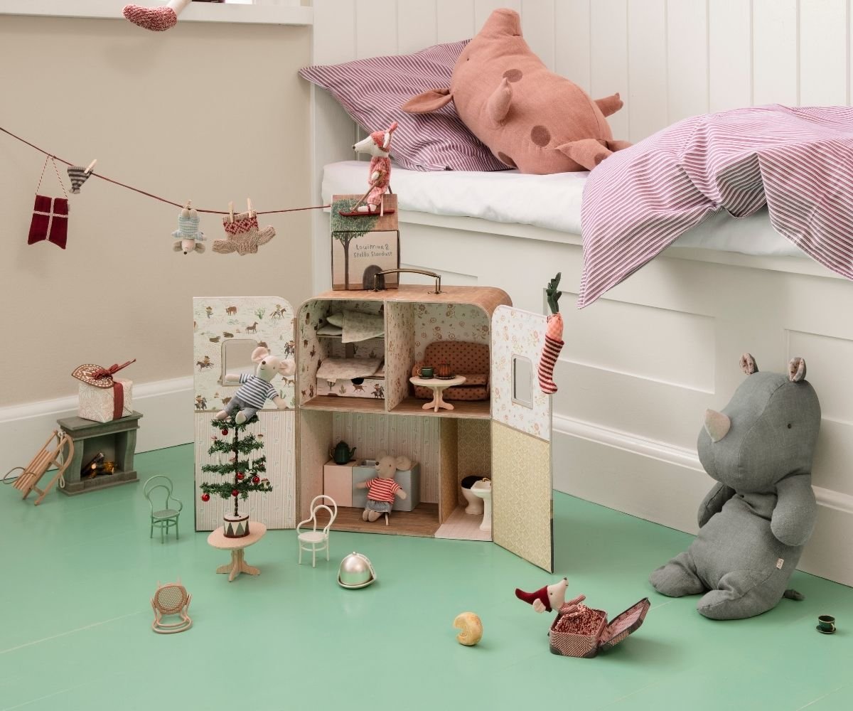 Maileg Weihnachtsbaum Maus mit Licht – Bild 3