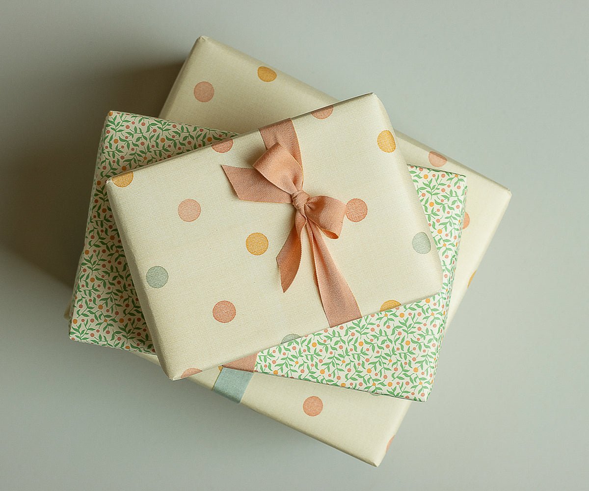 Maileg Geschenkpapier Multi Dots 10 m – Bild 2