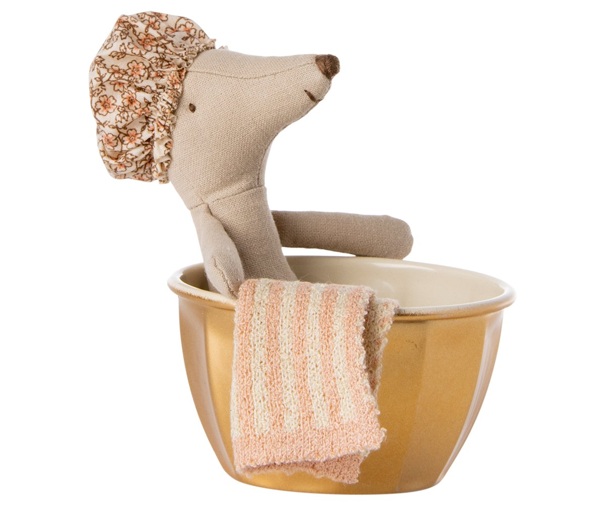 Maileg Wellness-Maus Große Schwester mit goldener Badewanne