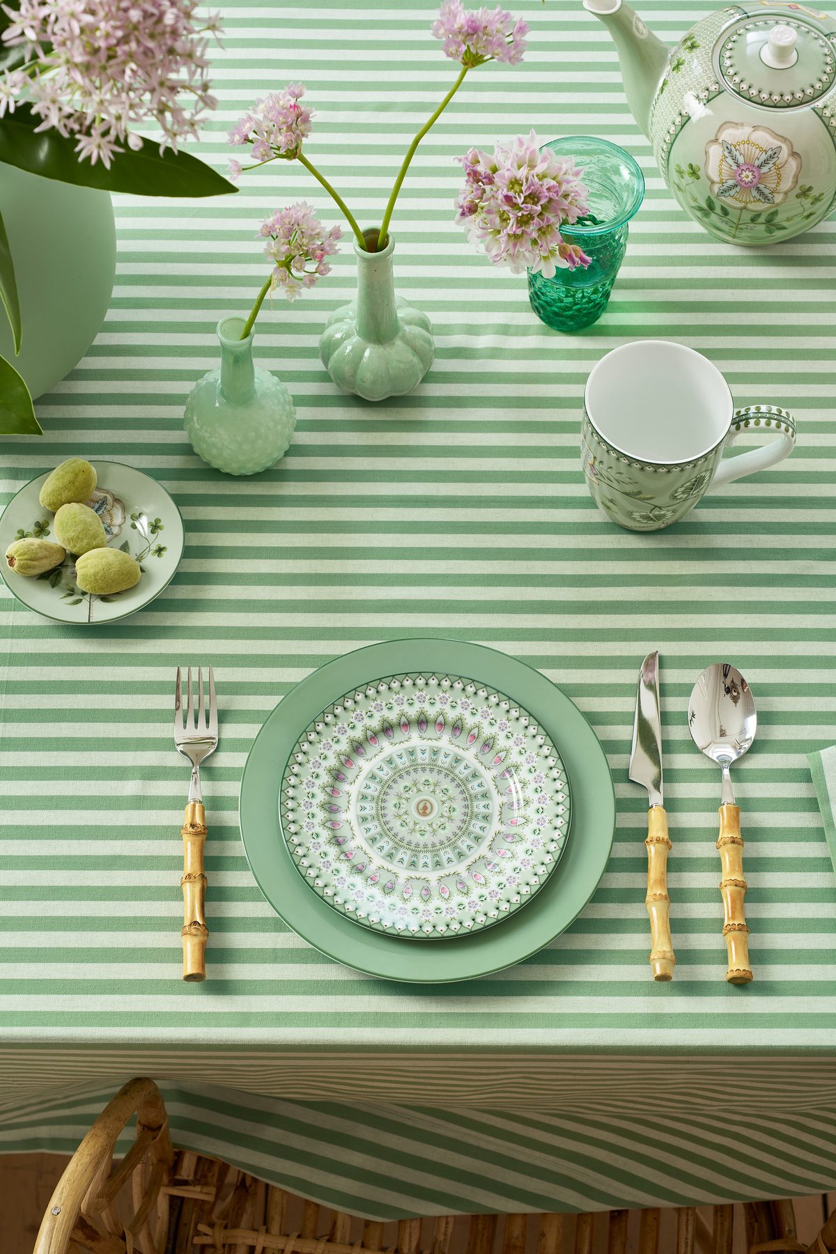 Pip Studio Lily & Lotus green Plate Teller 17cm – Bild 3