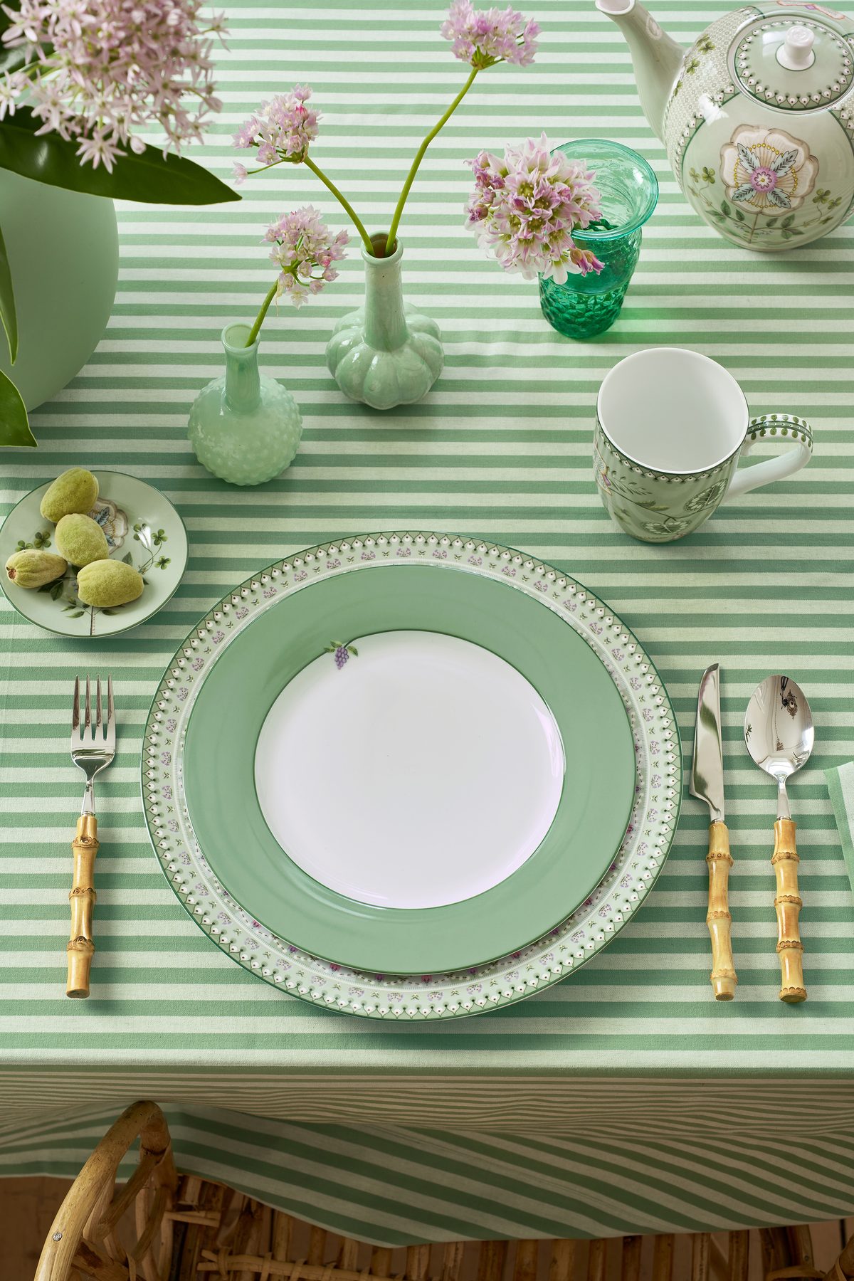 Pip Studio Lily& Lotus green Plate Essteller 26cm – Bild 3