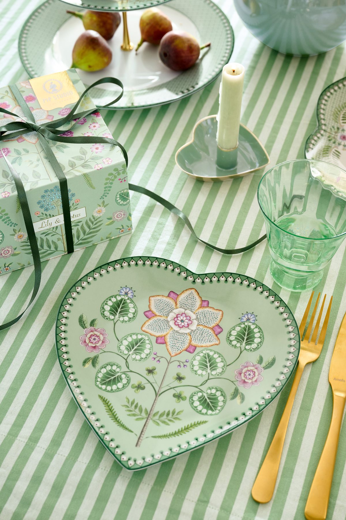 Pip Studio Lily&Lotus green Plate Herz Teller 2er Set 21cm – Bild 8