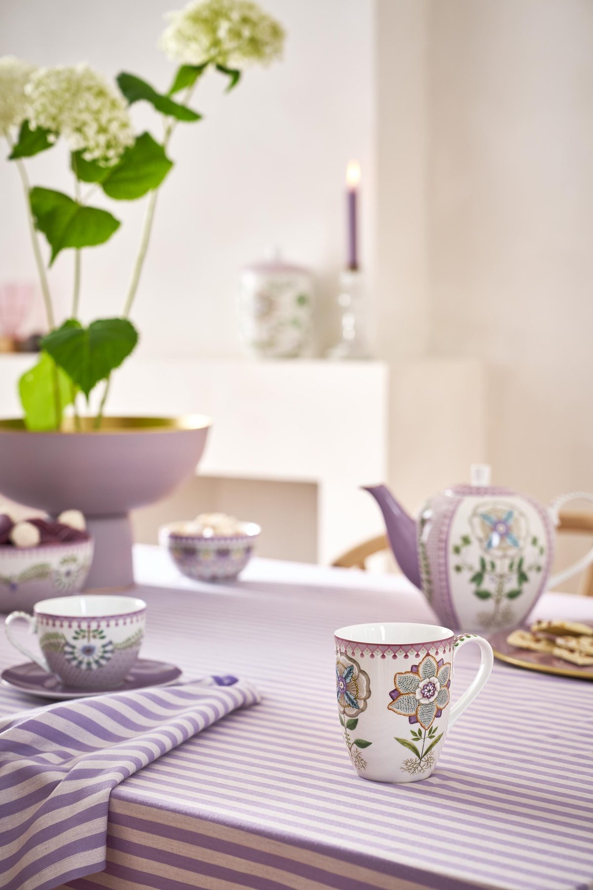 Pip Studio Lily & Lotus Mug Tasse 350ml lila – Bild 3