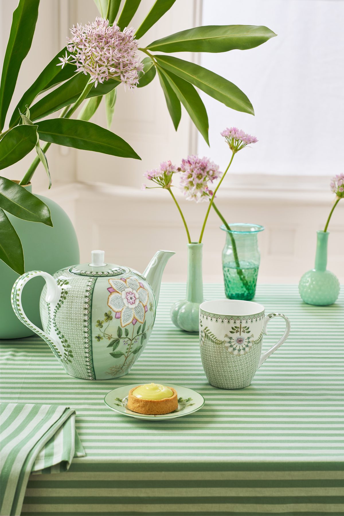 Pip Studio Lily & Lotus Grün Tasse 350ml – Bild 3