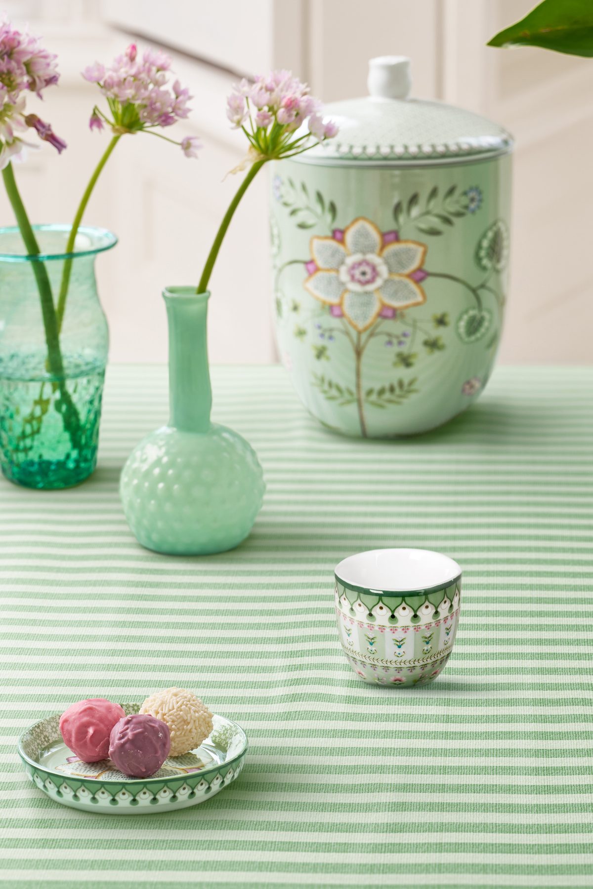 Pip Studio Lily & Lotus Grün Eierbecher – Bild 4