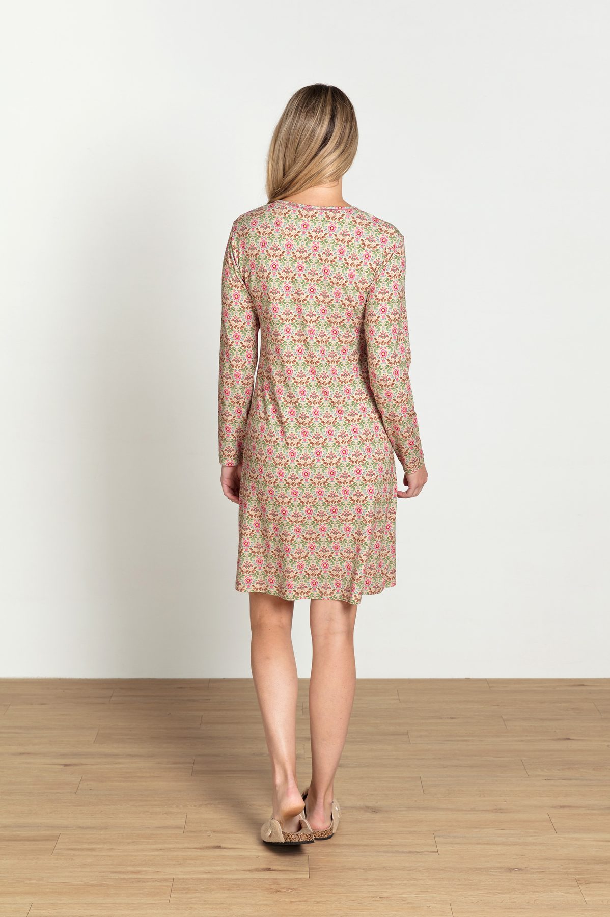 Pip Studio Dana Nachthemd langarm Bela Off White – Größe M – Bild 5