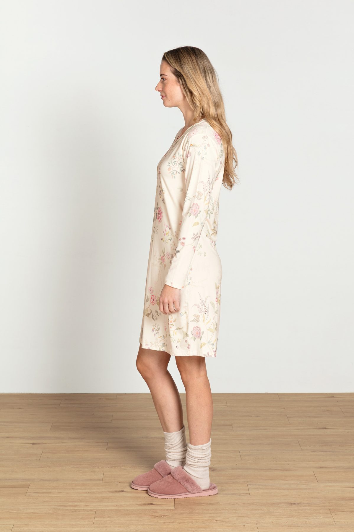 Pip Studio Dana Nachthemd langarm Bodhi Flower Off White – Größe XL – Bild 4
