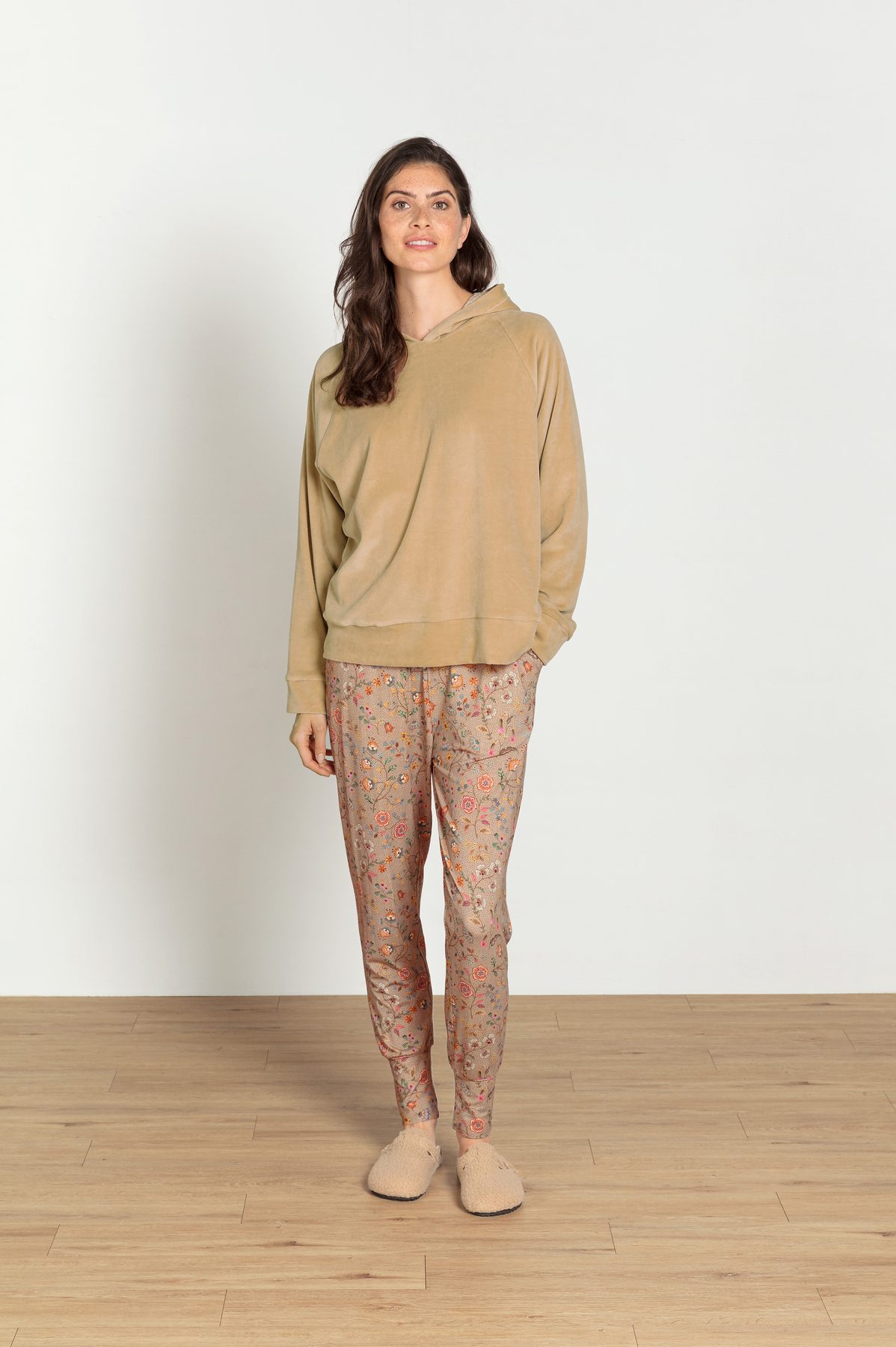 Pip Studio Tamari Kapuzenpullover Velvet Beige – Größe S – Bild 6