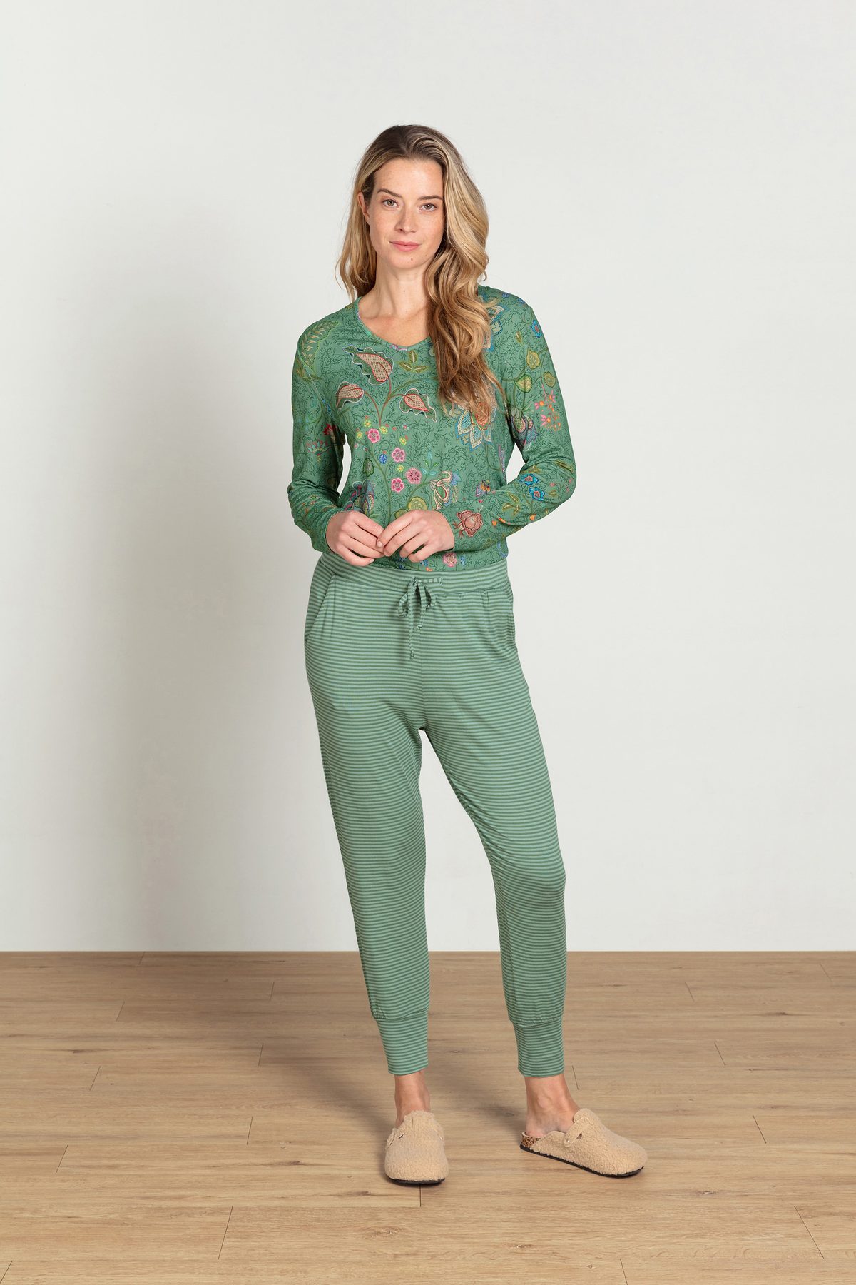 Pip Studio Bobien Loungehose Little Sumo Stripe Grün – Größe XS – Bild 11