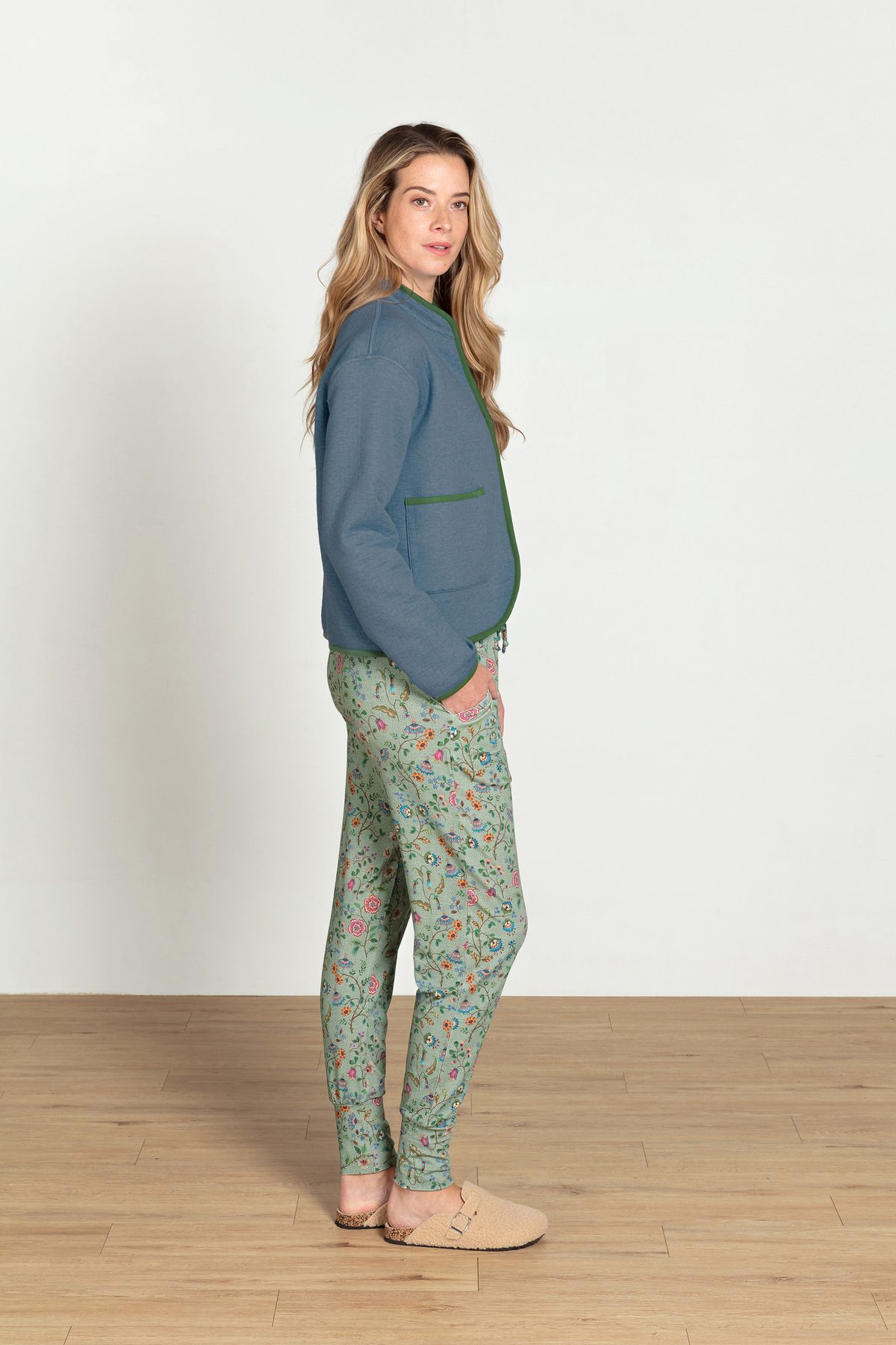 Pip Studio Bobien Loungehose Flora Bangalore Grün – Größe XS – Bild 15